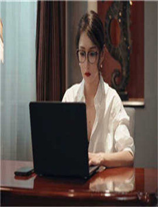 《水咲萝拉白妖精-女销售的成功秘籍中字》